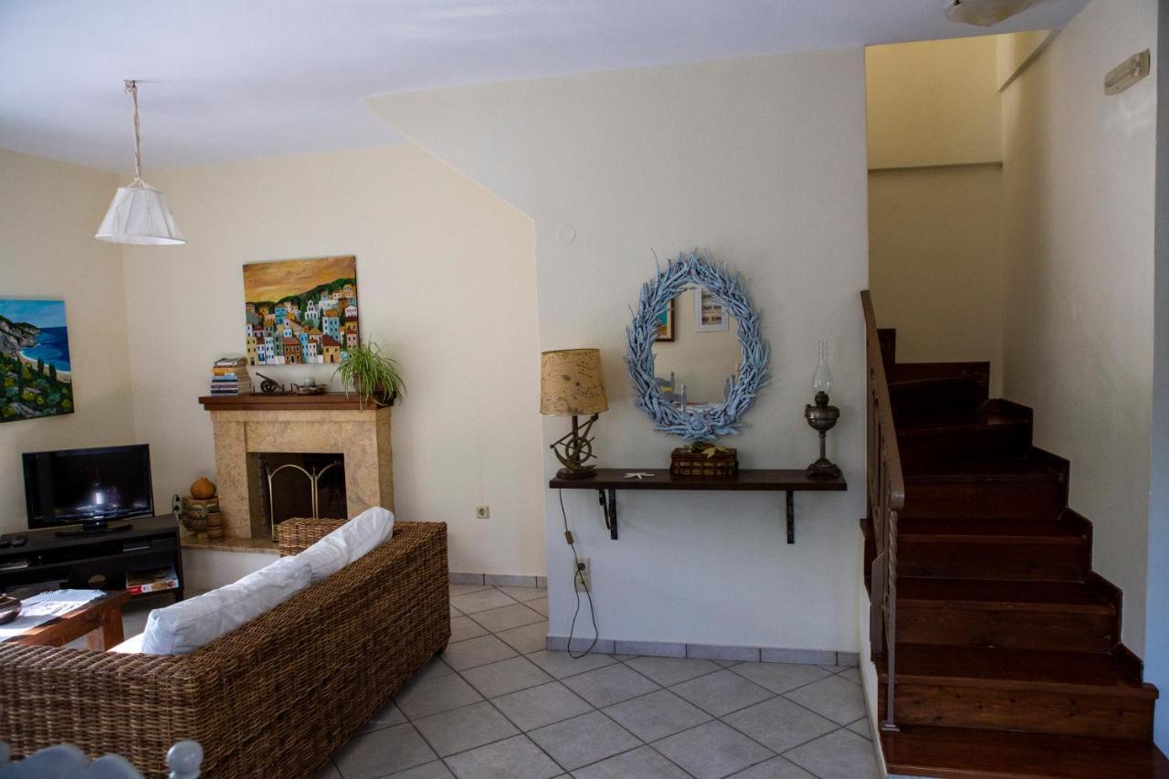 Vk Villas Apolpaina Bagian luar foto