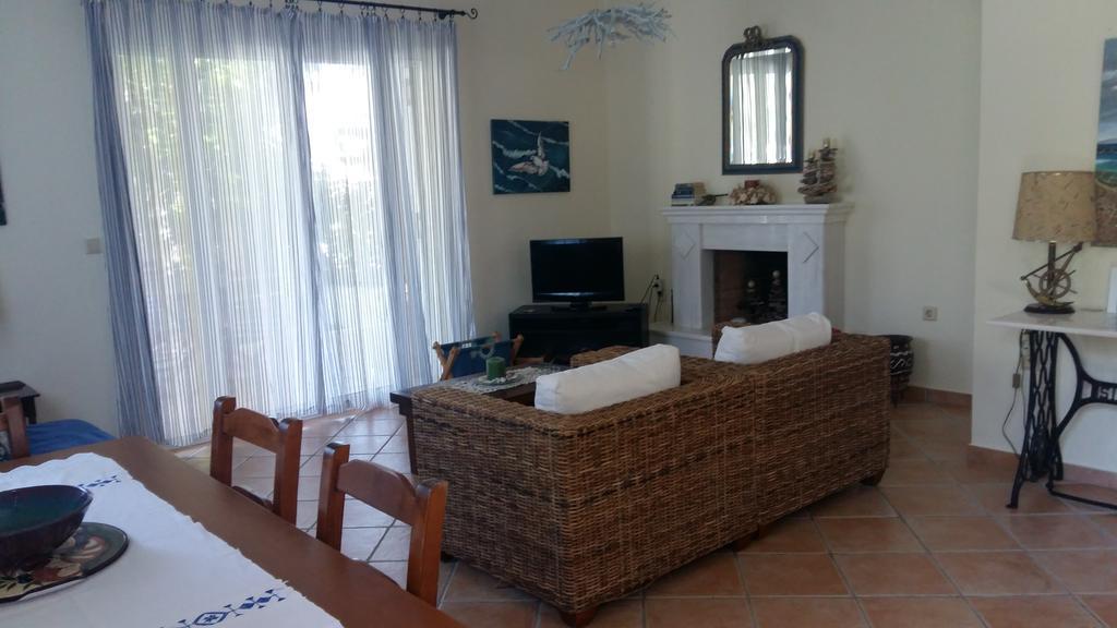 Vk Villas Apolpaina Bagian luar foto