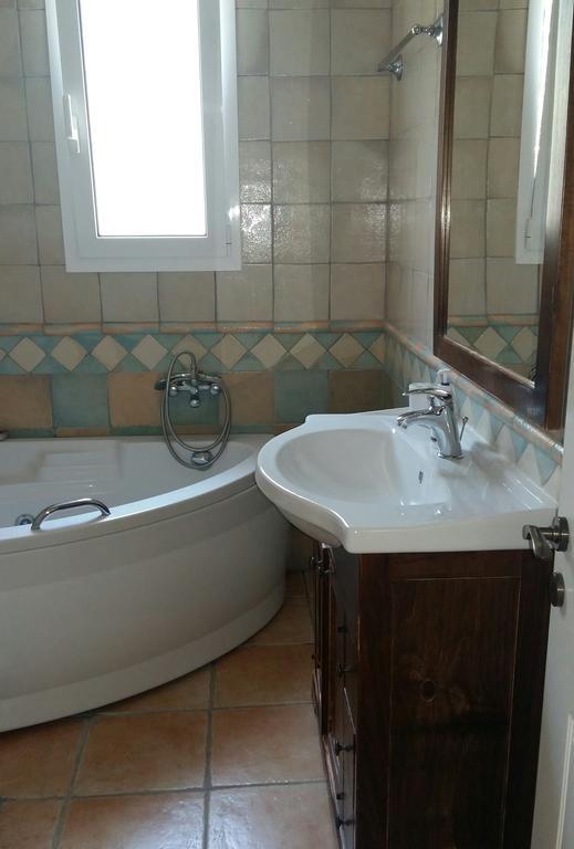 Vk Villas Apolpaina Bagian luar foto
