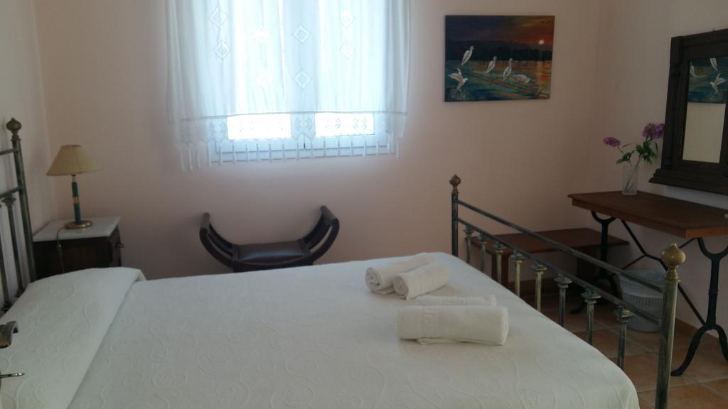 Vk Villas Apolpaina Bagian luar foto